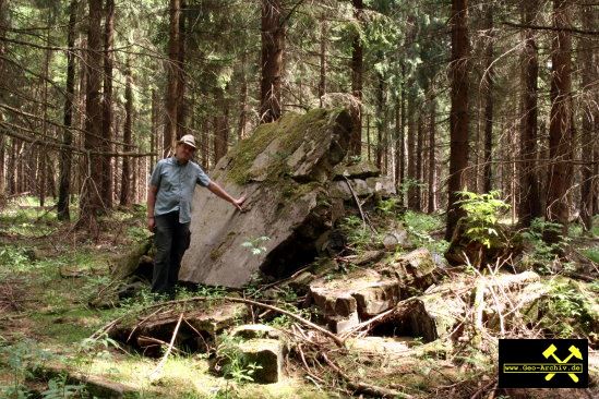 bauliche Reste nahe dem SDAG Wismut Schacht 337, Revier Johanngeorgenstadt, Erzgebirge, Sachsen 21. Mai 2009 (8).jpg